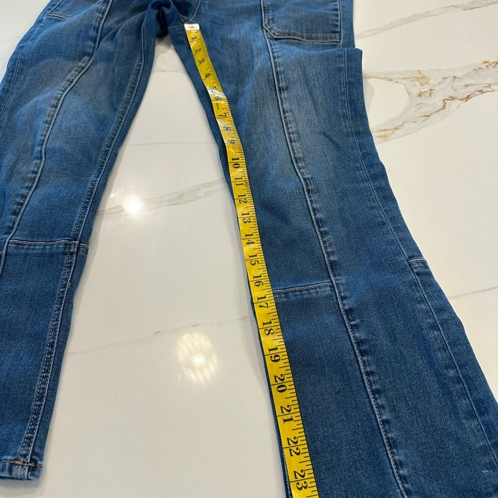 Women's Blue Jeans - Picture 5 of 5